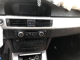BMW 3-serie 318d  N47D20C picture 15