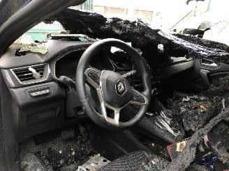Renault Captur 1.3 HYBRIDE 140 picture 15