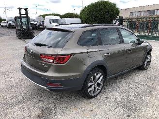 uszkodzony samochody osobowe Seat Leon 2.0 TDI 4X4  CUNA  QSL 2015/4
