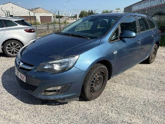 Schadeauto Opel Astra 1.6 cdti   break 2014/11
