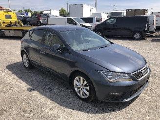 Vaurioauto  passenger cars Seat Leon 1.0 TSI 2020/8