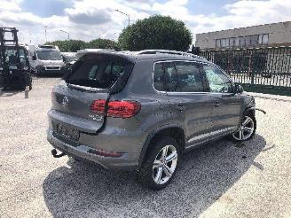 Coche accidentado Volkswagen Tiguan 2.0 TDI  CUVE 2016/4