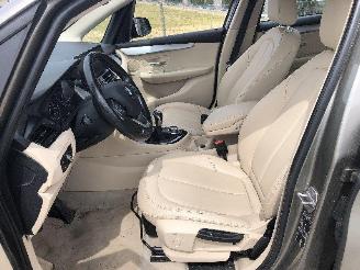BMW 2-serie 216 d ADVANTAGE picture 6