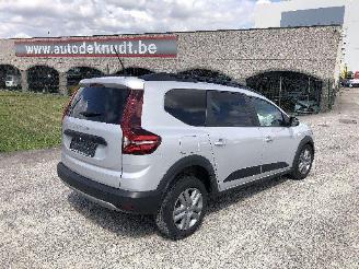 Voiture accidenté Dacia Jogger 1.0 TURBO  CONFORT 2022/7