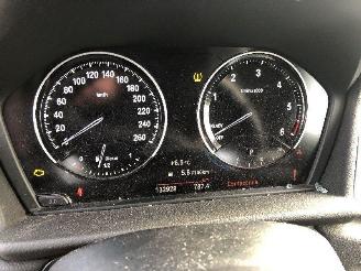 BMW 2-serie 216 d active tourer picture 15