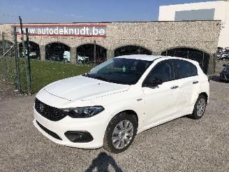 Coche accidentado Fiat Tipo 1.4 2018/5