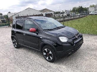 uszkodzony samochody osobowe Fiat Panda 1.0 HYBRIDE   RED 2023/11