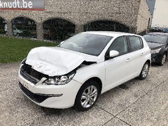 Peugeot 308 1.2 picture 1