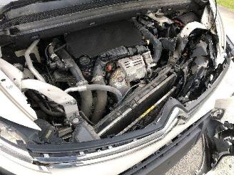 Citroën C4-picasso 1.2 turbo FEEL picture 12