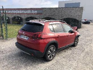 Vaurioauto  passenger cars Peugeot 2008 1.6 HDI 2016/6