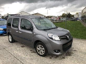Coche accidentado Renault Kangoo 1.2 turbo 2018/9