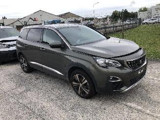 Unfallwagen Peugeot 5008 1.2 T  7 PLACES 2020/3