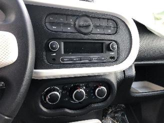 Renault Twingo 1.0 picture 24