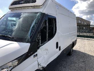 Iveco Daily 3.0 D frigo picture 8