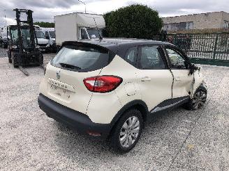 Renault Captur 0.9 TURBO picture 2