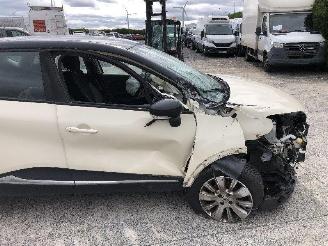 Renault Captur 0.9 TURBO picture 14