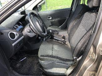 Renault Clio 1.5 dci picture 16