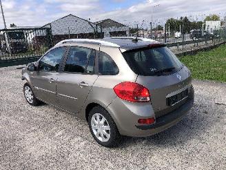 Unfallwagen Renault Clio 1.5 dci 2012/4