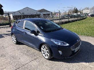 Coche accidentado Ford Fiesta 1.0 2018/10