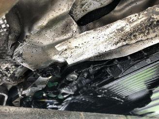 BMW 3-serie 318 i a picture 14