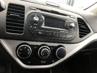 Kia Picanto 1.0 picture 13