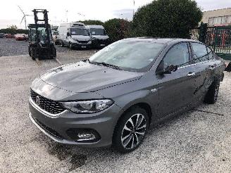 Unfallwagen Fiat Tipo 1.6 multijet 2016/3