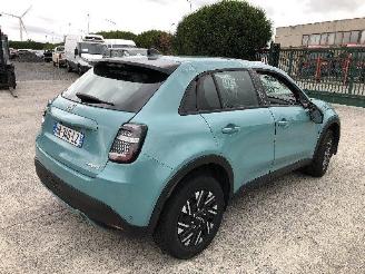 Coche accidentado Fiat 600 1.2 HYBRIDE 2024/11