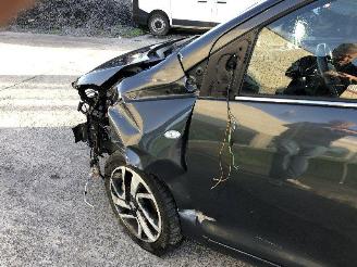Peugeot 108 CABRIO   1.0 picture 19