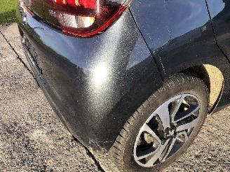 Peugeot 108 CABRIO   1.0 picture 11