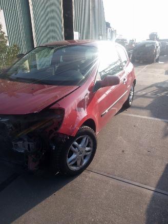 damaged Renault Clio 