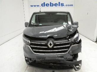 krockskadad bil auto Renault Trafic DCI 150 PK 2023/7