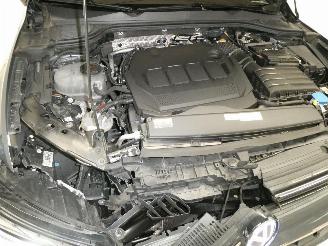 Volkswagen Golf 2.0D  LIFE picture 18