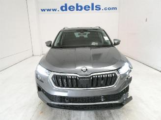 krockskadad bil auto Skoda Karoq SELECTION 2025/6