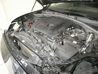 Jaguar F-Pace 2.0D R-SPORT picture 18