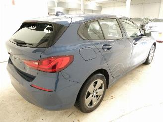 BMW 1-serie 1.5D  D picture 6