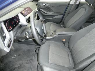 BMW 1-serie 1.5D  D picture 18