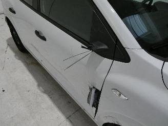 Dacia Sandero III ESSENTIA picture 11