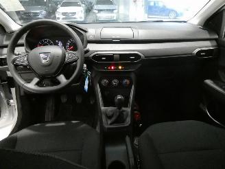 Dacia Sandero III ESSENTIA picture 16