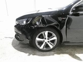 Peugeot 308 SW GT LINE picture 4