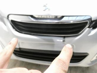 Peugeot 108 STYLE picture 3