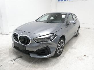 BMW 1-serie 1.5I picture 3