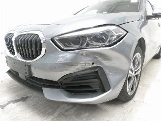 BMW 1-serie 1.5I picture 4