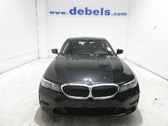 Vaurioauto  passenger cars BMW 3-serie 2.0D  D 2020/8