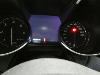 Alfa Romeo Giulia 2.2D  SUPER picture 17