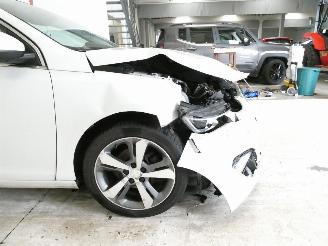 Peugeot 308 FÃ‰LINE picture 9