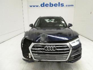 damaged passenger cars Audi Q5 2.0D SPORT 2020/1