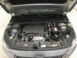 Peugeot 208 II ACTIVE picture 23