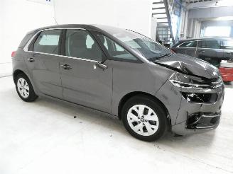 Citroën C4-picasso 1.2 FEEL picture 8