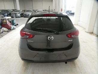 Mazda 2 HYBRID picture 9