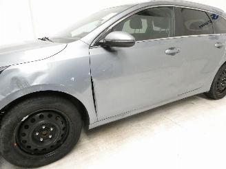 Kia Cee d 1.6 D picture 4